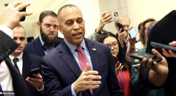 Jeffries Floats Packing Courts After Virginia Redistricting Collapse - darafreshnews.com