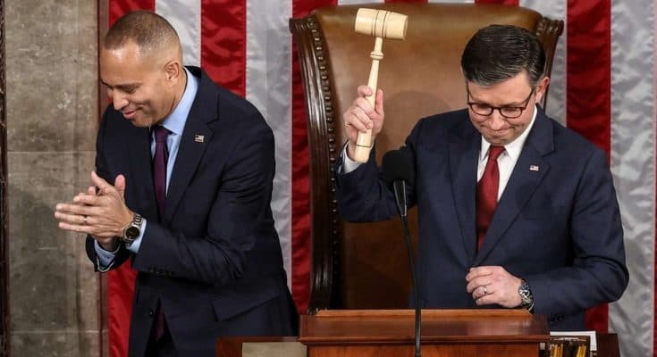 Elderly Democratic Rep Falls On House Floor Protesting ‘BBB’ - darafreshnews.com