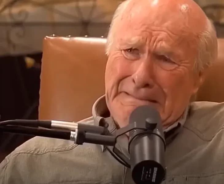 What Happened When Terry Bradshaw Took Center Stage in Louisiana - QuickStory