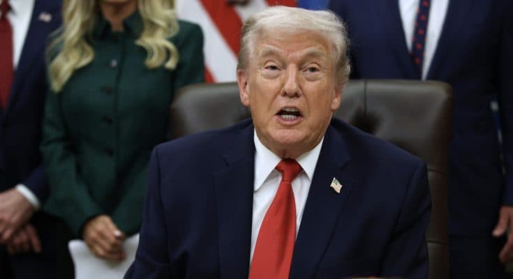 D1.Trump Sounds Off After 39 Shot, Multiple Killed In Blue City