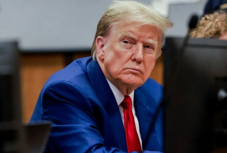 Trump's Silent Moment in Washington: A Pause That Spoke Volumes.1