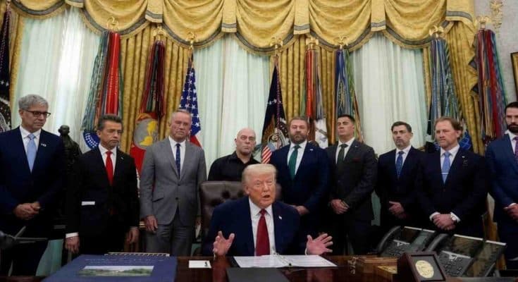 Trump Signs Order Expediting Drugs for Mental Health Treatment